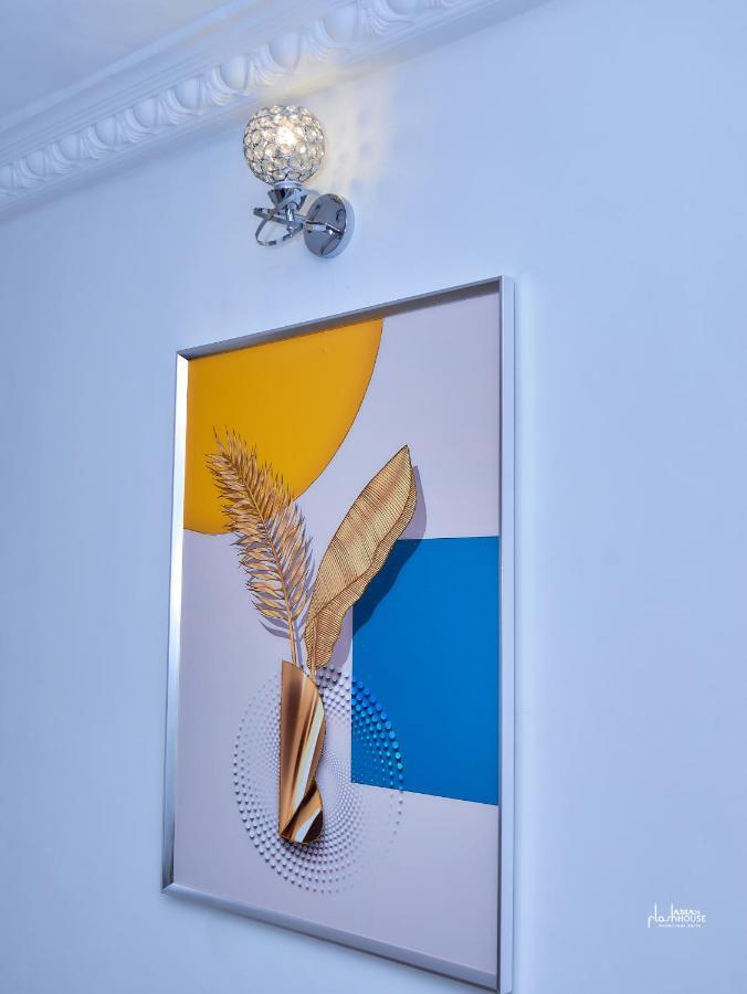 Naiveli-Palm Appartement Meuble Sobre Et Chic Douala Dış mekan fotoğraf